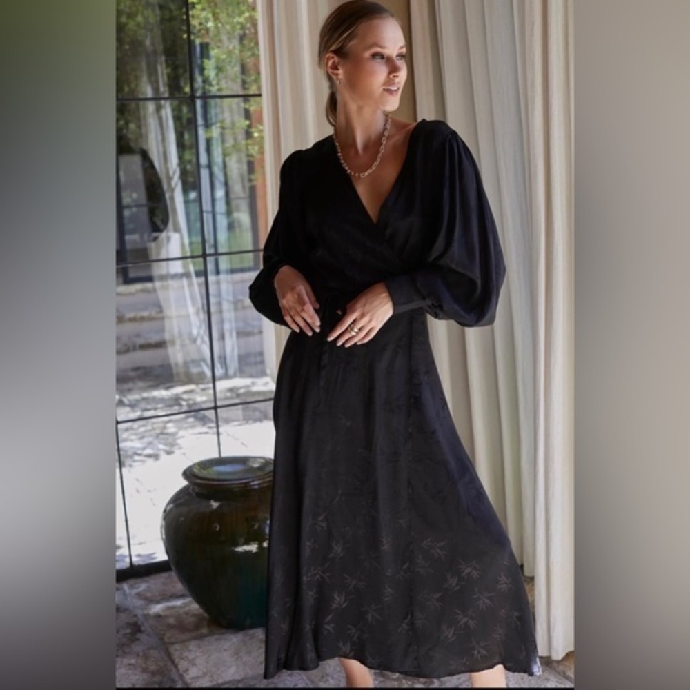 BALI ELF Made By Hand 100% Cotton Black Isabella Wrap Dress Sz Small.